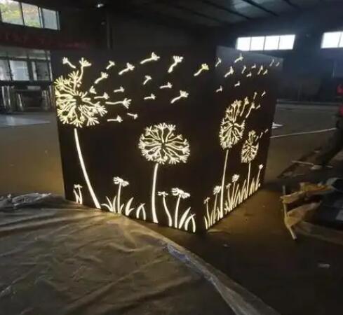 东河镇耐候钢灯箱